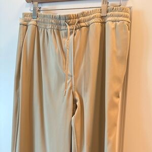 Lululemon straight leg mid rise full length pant - Luxtreme